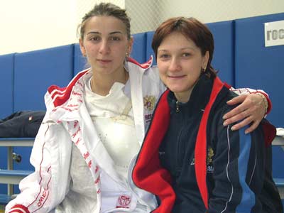 Шанаева (слева) уступила подруге по сборной Бирюковой