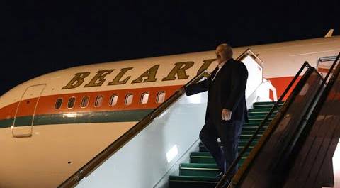Александр Лукашенко прибыл в Азербайджан