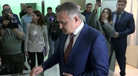 В Южной Осетии подводят итоги президентских выборов