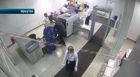 Молния на штанах Зверева спровоцировала конфликт в аэропорту!