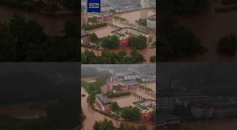 Свыше 3100 человек эвакуированы из-за наводнения в Чунцине