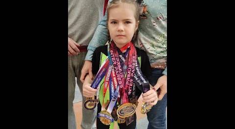 6-летняя чемпионка России по тхэквондо, чемпионка мира и рекордсменка по жиму штанги #ЛюдиДела(61)