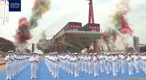 В Китае спустили на воду авианосец "Фуцзянь"