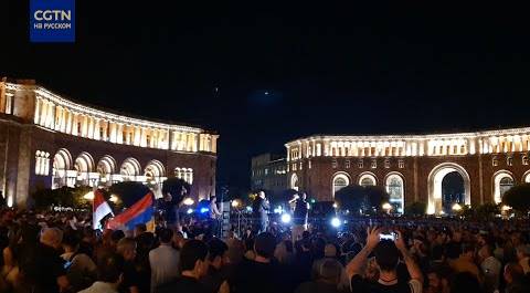 Эскалация конфликта в Нагорном Карабахе стала причиной кризиса в Армении