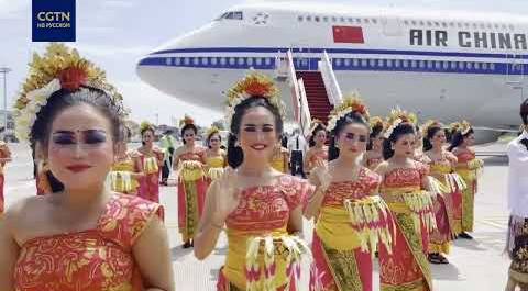 Си Цзиньпин вылетел с индонезийского острова Бали