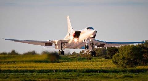 «Это не просто везение»: летчик оценил действия экипажа экстренно севшего Ту-22