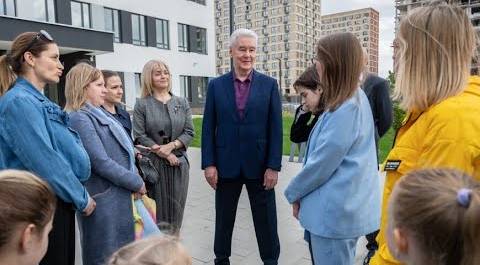 Сергей Собянин посетил недавно построенную школу в Новой Москве