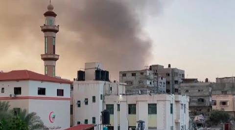 Новая атака Израиля по сектору Газа. Артиллерийские удары попали по центу Рафаха