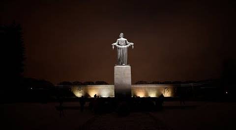 Пискаревское кладбище. День полного освобождения Ленинграда от фашистской блокады