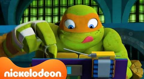 Черепашки-ниндзя | Майки пользуется соцсетями на протяжении 15 МИНУТ! | Nickelodeon Cyrillic