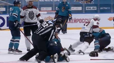 KHL Fight: Mass brawl in Sochi