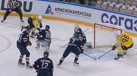 Huge goal by Pilipenko