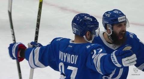 Slava Voynov scores his 5th in play-offs