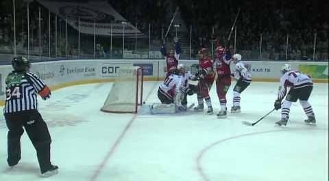 Dmitry Maltsev first KHL goal / Певрая шайба Мальцева в КХЛ