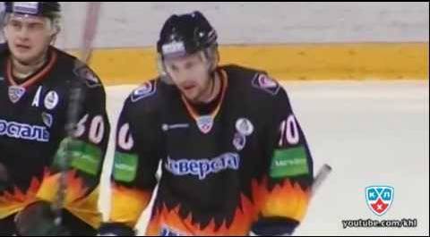 Первый гол Бергфорса в КХЛ / Bergfors scores first KHL goal