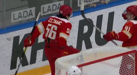 Чжан Цзэсэнь забивает свой первый гол в КХЛ / Zhang Zesen first KHL goal