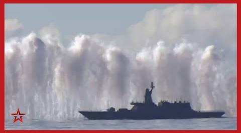 Пуск, захват цели и мощный взрыв: уничтожение «противника» управляемыми ракетами в Охотском море