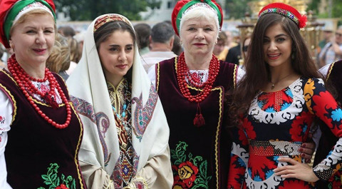 Таджики в России. Самса против блинов || Наши иностранцы