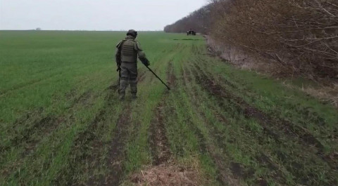 Российские саперы в режиме нон-стоп работают на освобожденных территориях Украины