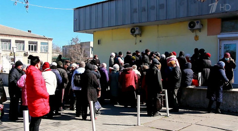 Пенсионеры и бюджетники на освобожденных территориях Украины получат по 10 тысяч рублей