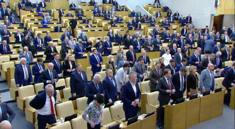 В Государственной думе депутаты почтили память Владимира Жириновского минутой молчания