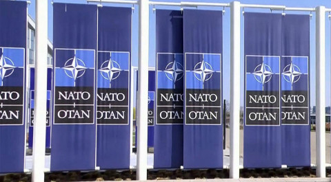 НАТО призывает Россию обеспечить полный и неограниченный гуманитарный доступ на территорию Украины