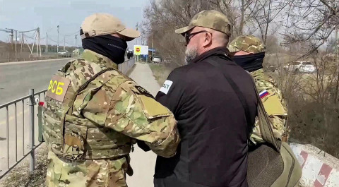 В Крыму задержан российский гражданин, которого по...ности к сотрудничеству с киевскими спецслужбами