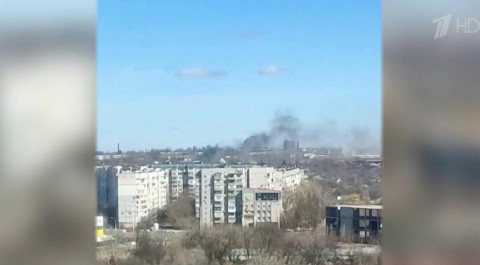 Украинская армия нанесла артиллерийский удар по жилым кварталам одного из районов Донецка